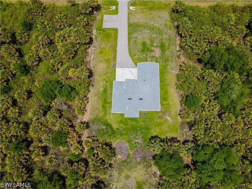 808 37th Avenue NW Naples FL 34120