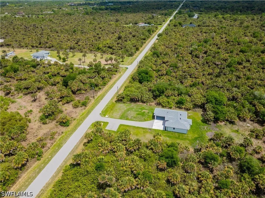 808 37th Avenue NW Naples FL 34120