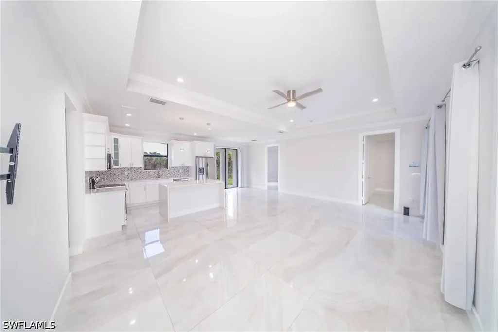 808 37th Avenue NW Naples FL 34120