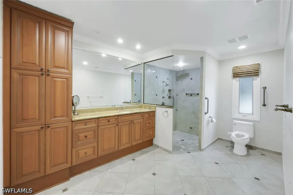 2147 Snook Drive Naples FL 34102