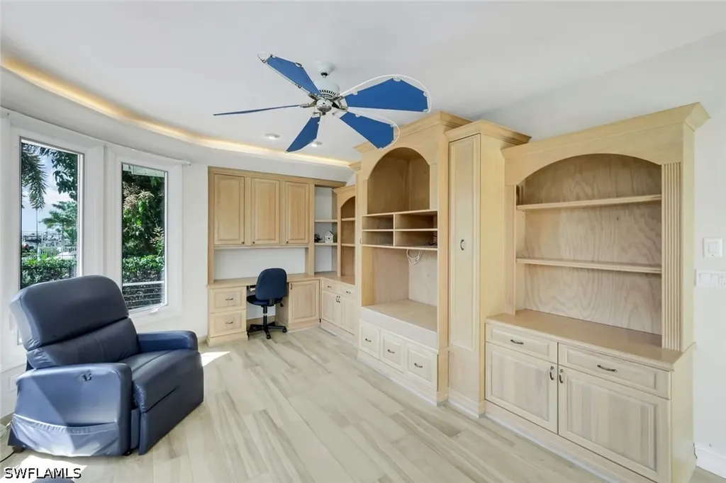 2147 Snook Drive Naples FL 34102