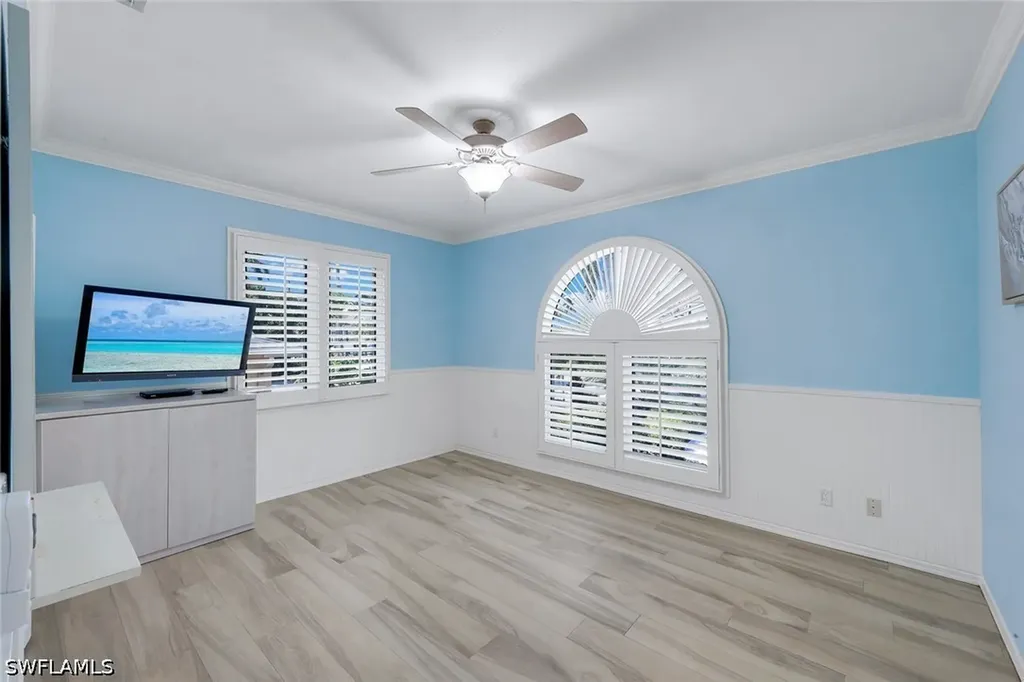 2147 Snook Drive Naples FL 34102