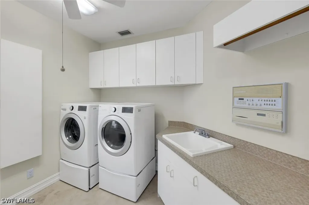 2147 Snook Drive Naples FL 34102
