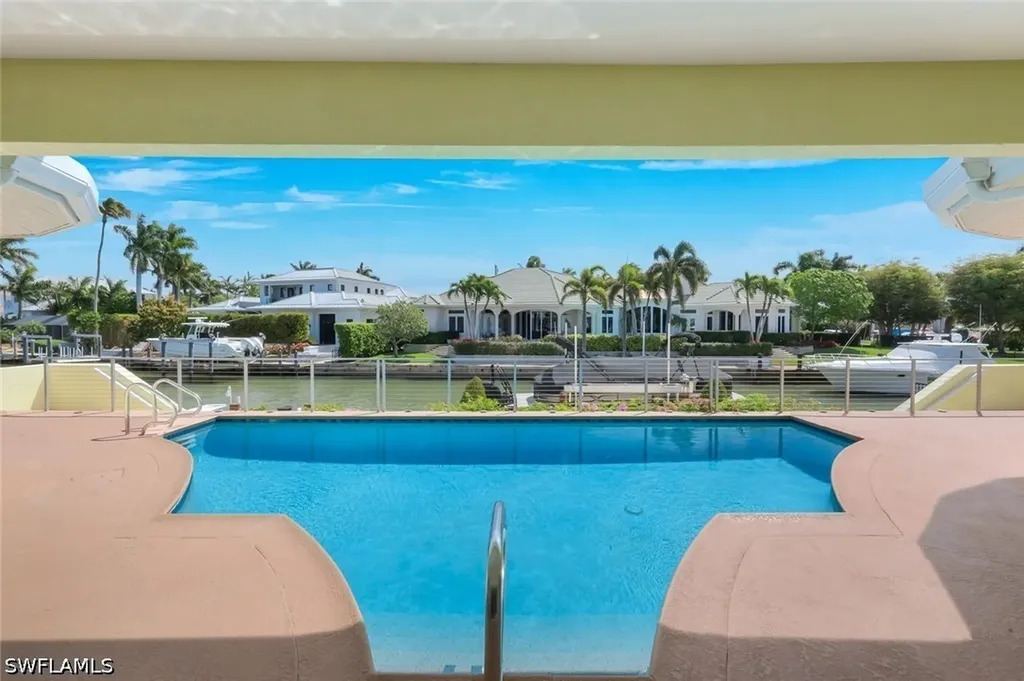 2147 Snook Drive Naples FL 34102