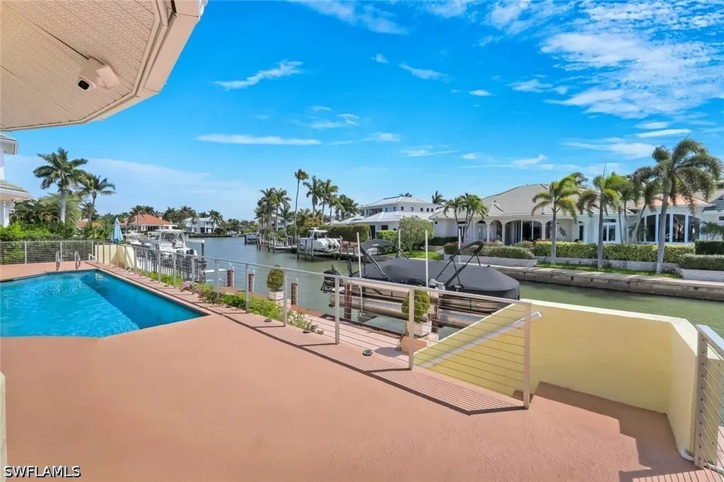 2147 Snook Drive Naples FL 34102