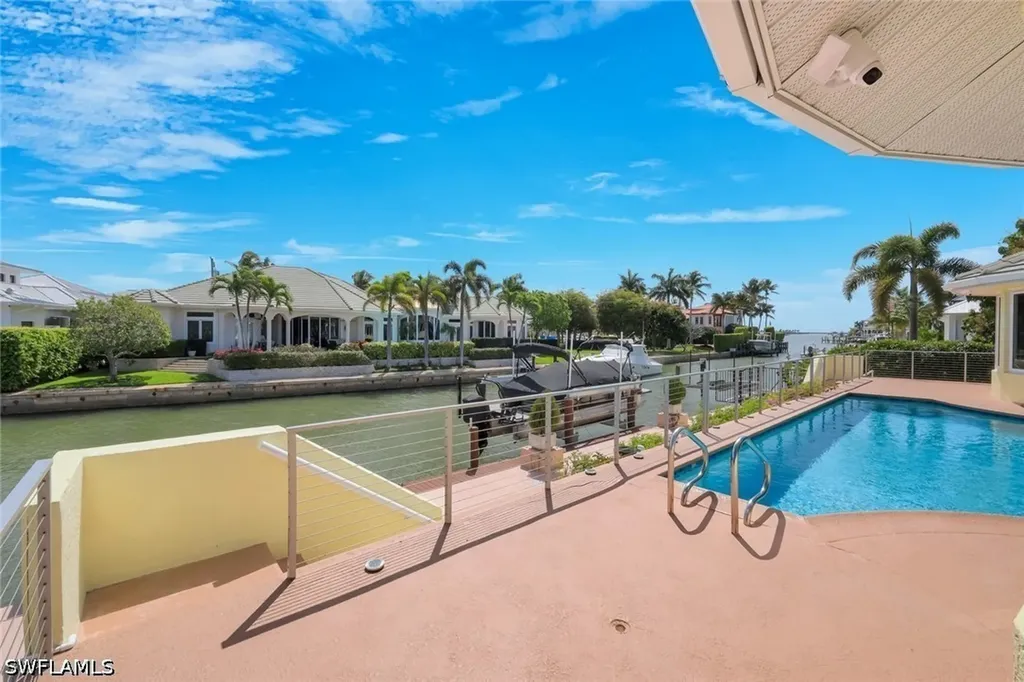 2147 Snook Drive Naples FL 34102