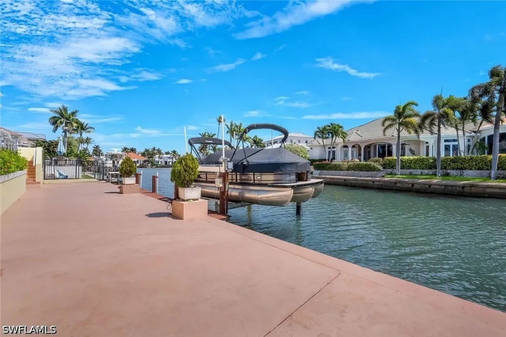2147 Snook Drive Naples FL 34102
