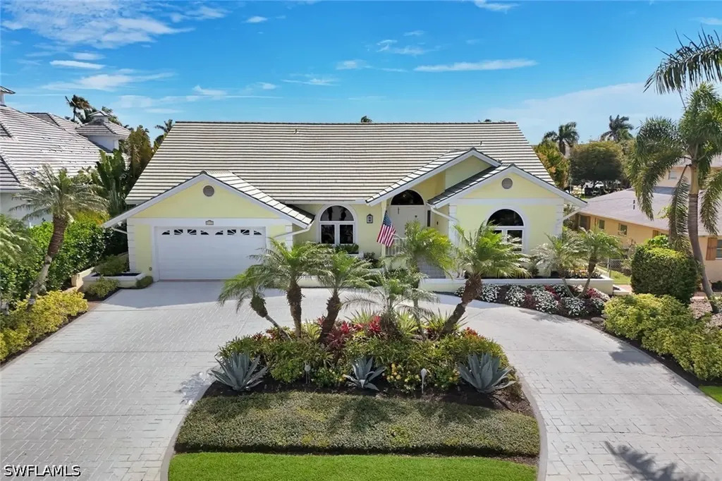 2147 Snook Drive Naples FL 34102