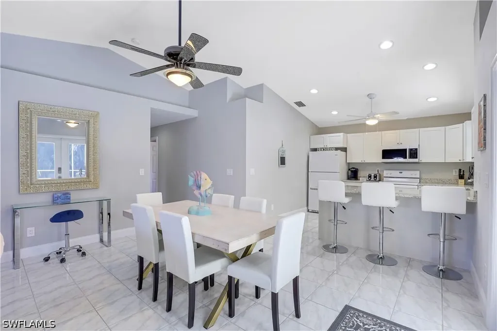 718 95th Avenue N Naples FL 34108