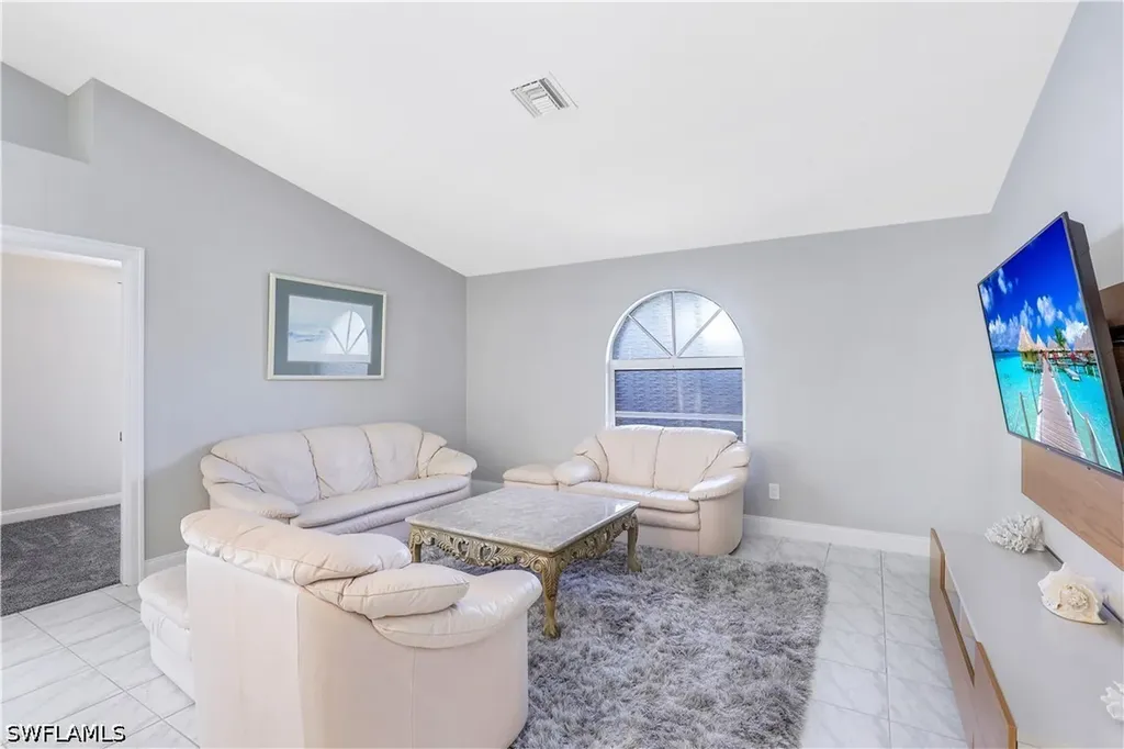 718 95th Avenue N Naples FL 34108