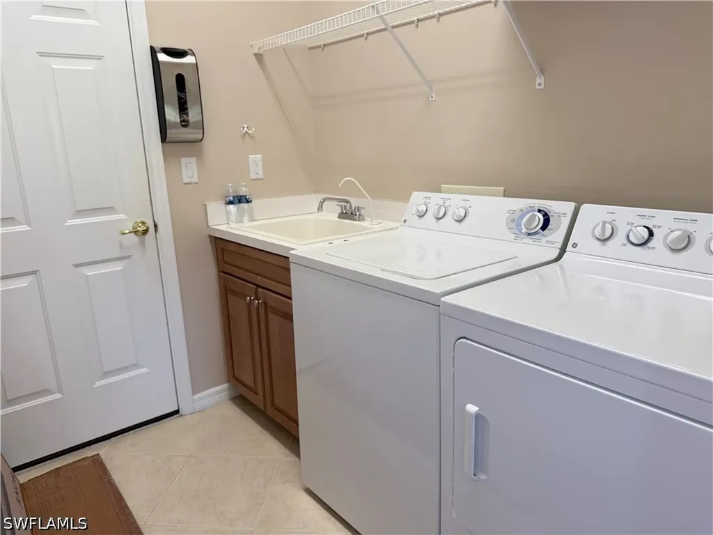 3515 Grand Cypress Court Naples FL 34119