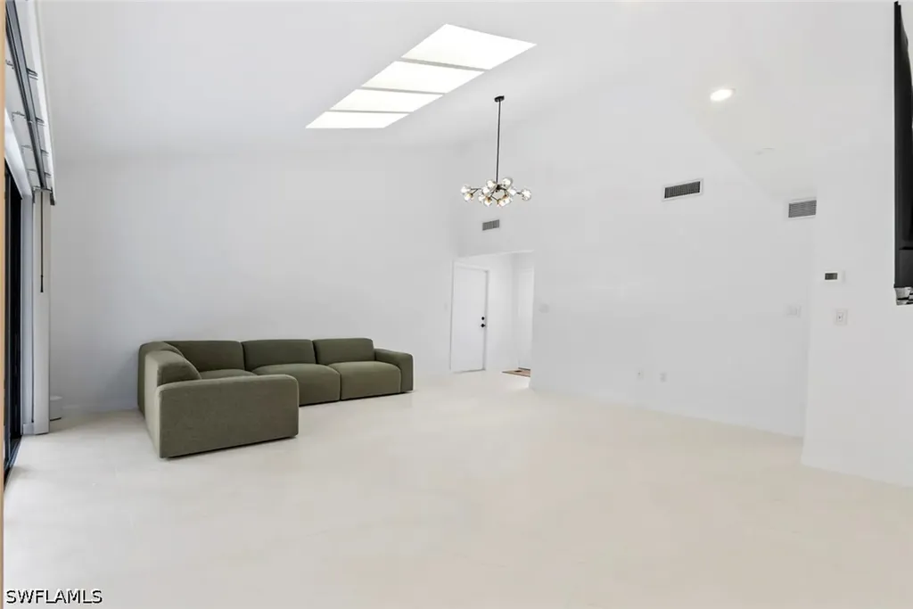 879 Meadowland Drive Naples FL 34108