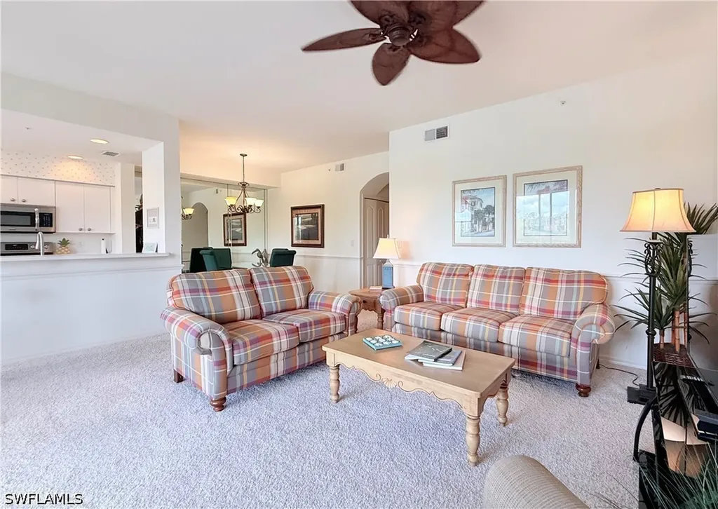 Naples FL, 8505 Naples Heritage Drive, Unit 133