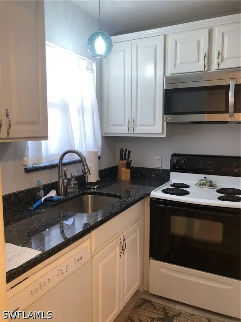 150 Turtle Lake Court Naples FL 34105