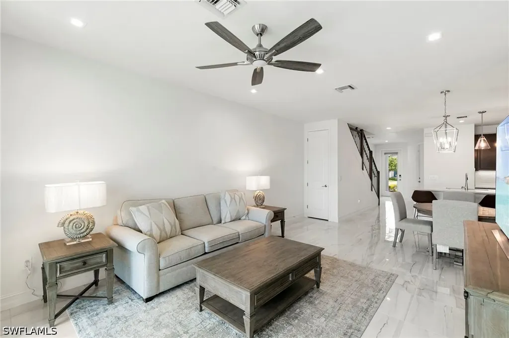 7572 Carnegie Way Naples FL 34119