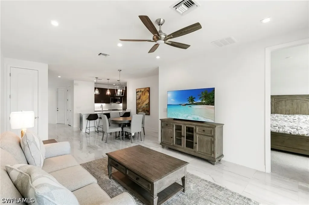7572 Carnegie Way Naples FL 34119