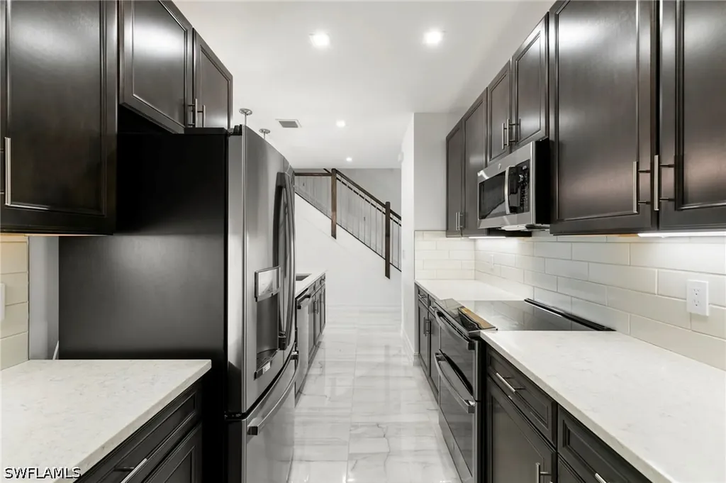 7572 Carnegie Way Naples FL 34119