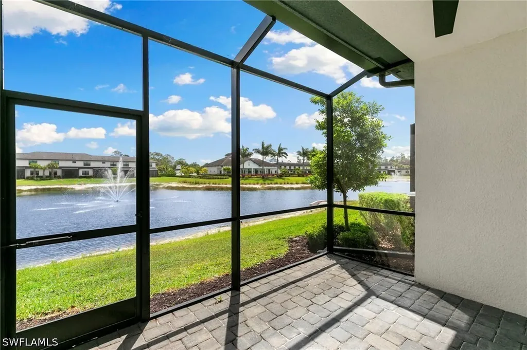 7572 Carnegie Way Naples FL 34119