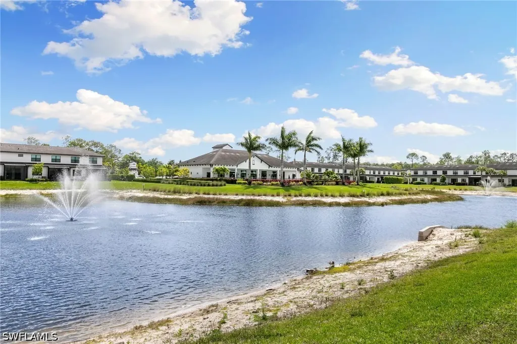 7572 Carnegie Way Naples FL 34119