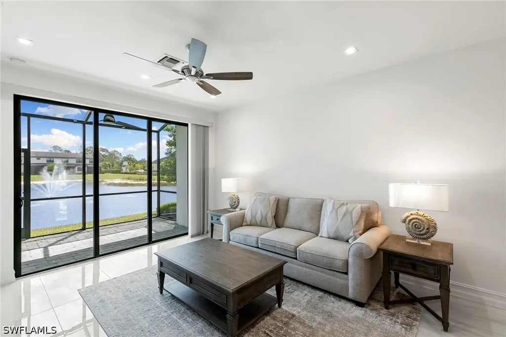 7572 Carnegie Way Naples FL 34119