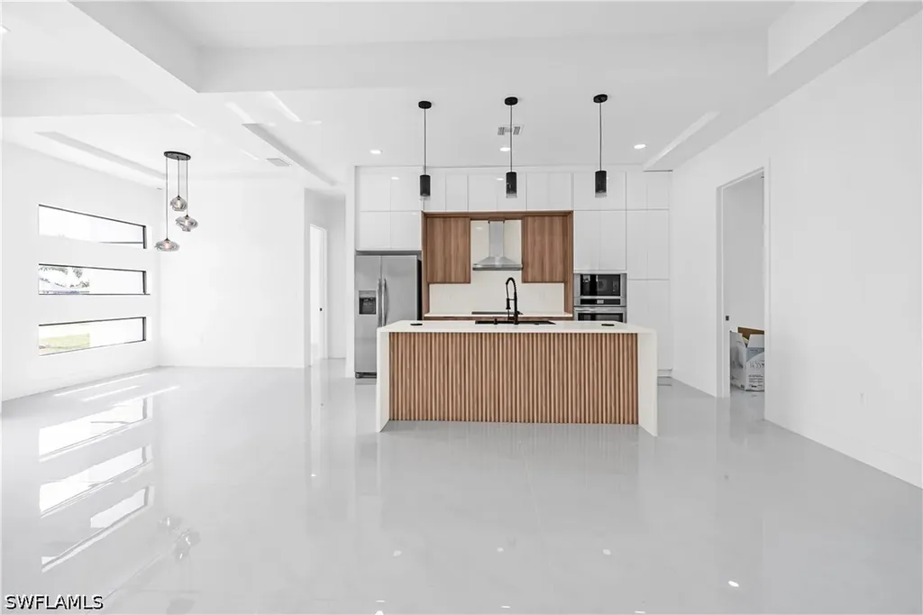 2304 NW 23rd Avenue Cape Coral FL 33993