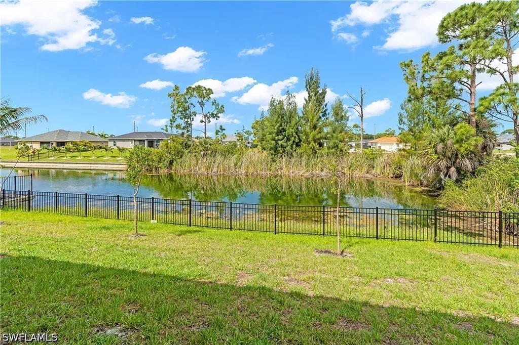 2304 NW 23rd Avenue Cape Coral FL 33993