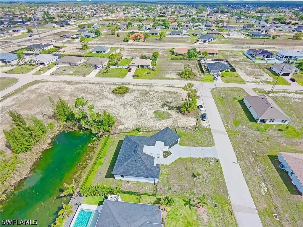 2304 NW 23rd Avenue Cape Coral FL 33993