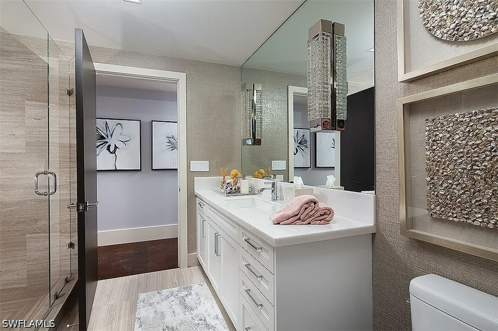 6897 Grenadier Boulevard Naples FL 34108