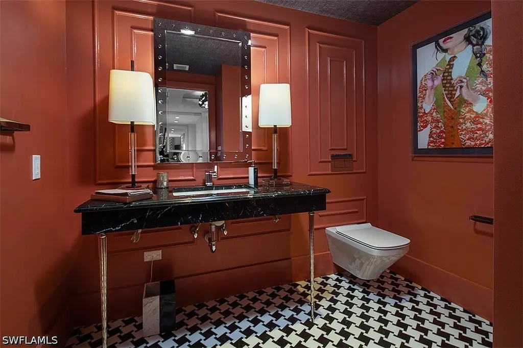 6897 Grenadier Boulevard Naples FL 34108