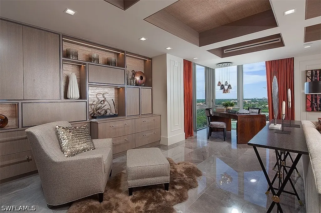6897 Grenadier Boulevard Naples FL 34108