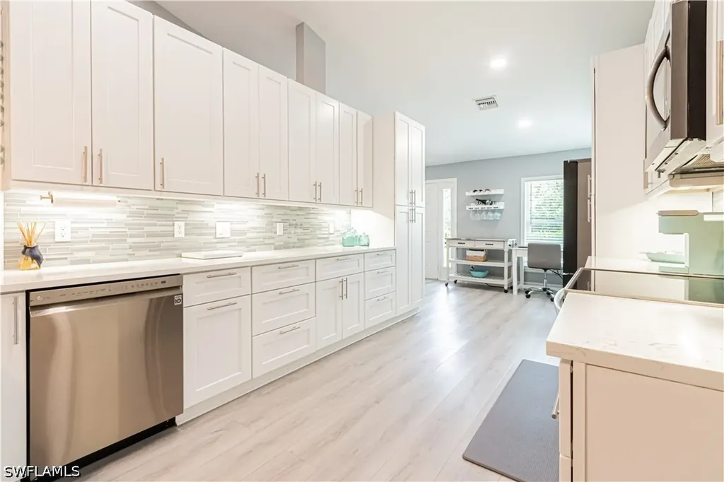 6685 Everglades Boulevard N Naples FL 34120
