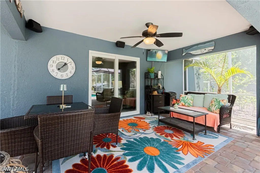 6685 Everglades Boulevard N Naples FL 34120