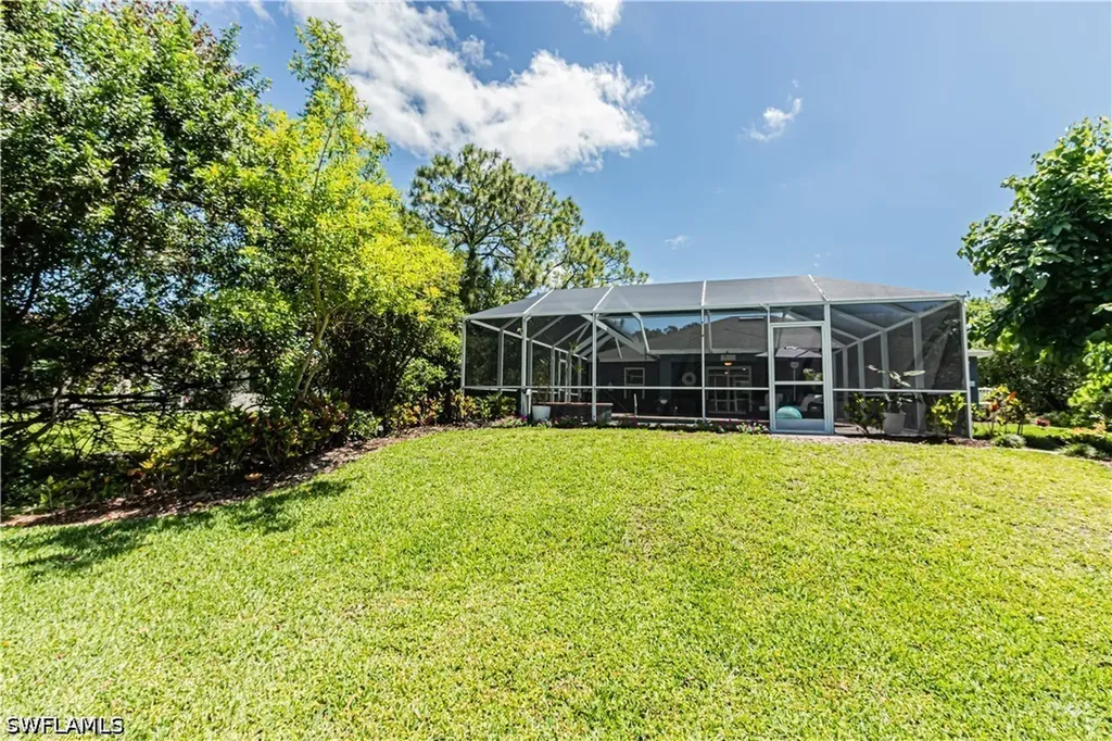 6685 Everglades Boulevard N Naples FL 34120