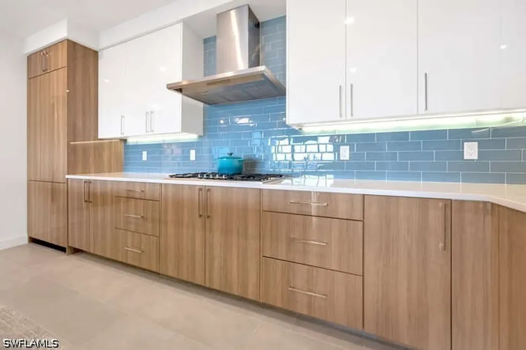 1125 Central Avenue Naples FL 34102