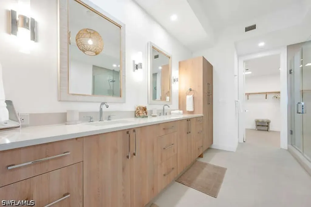 1125 Central Avenue Naples FL 34102