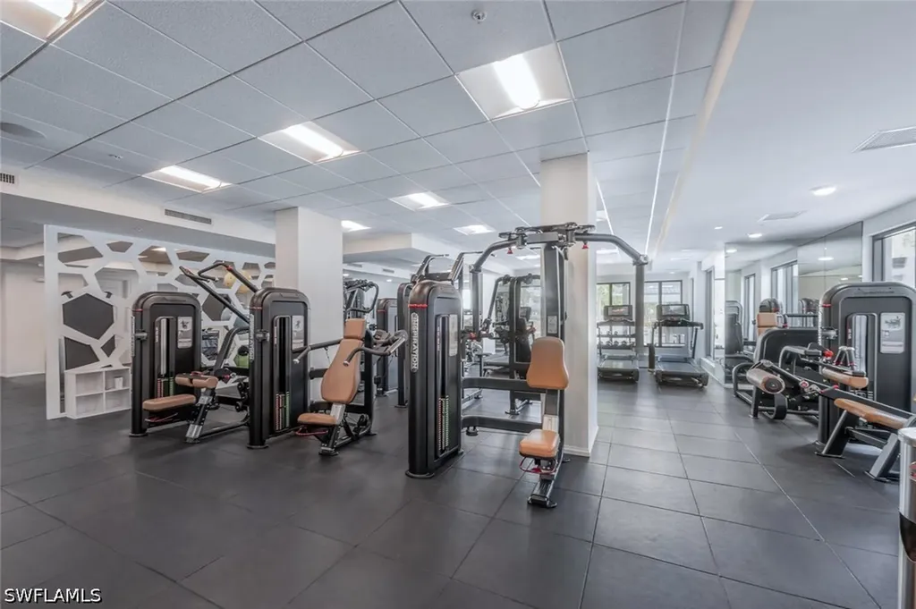1125 Central Avenue Naples FL 34102
