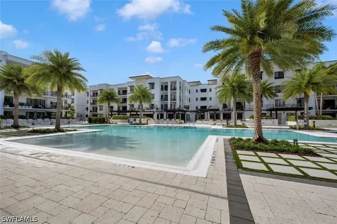 1125 Central Avenue Naples FL 34102