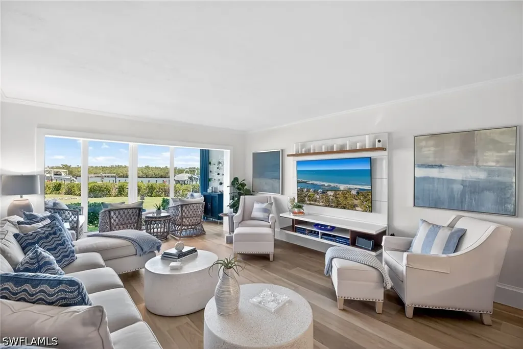 Naples FL, 309 Goodlette-frank Road S, Unit A204