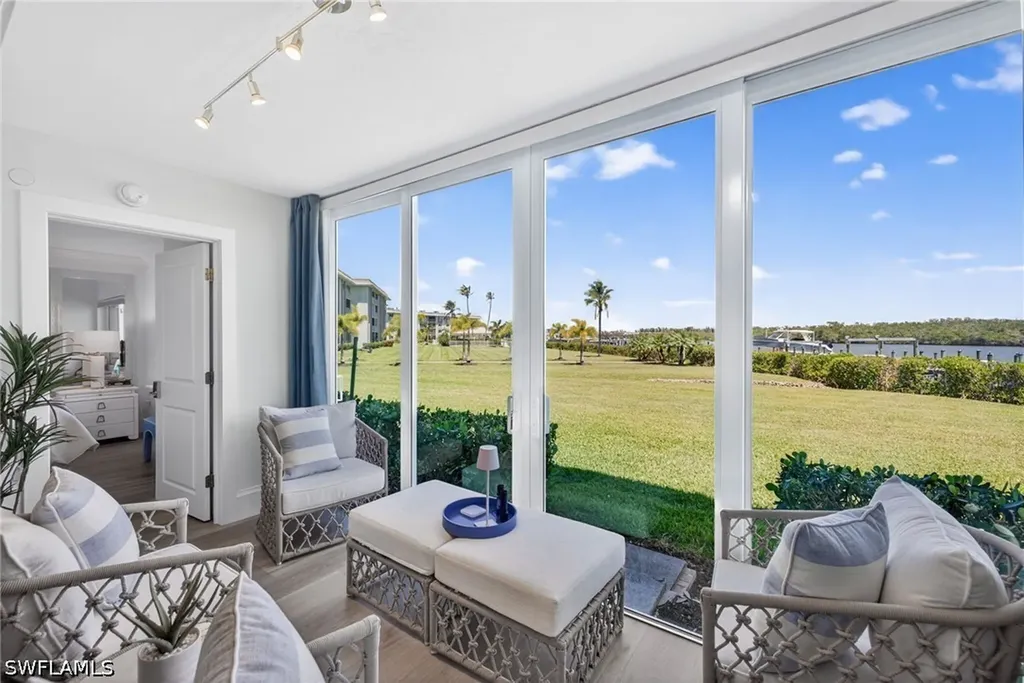 309 Goodlette-frank Road S Naples FL 34102