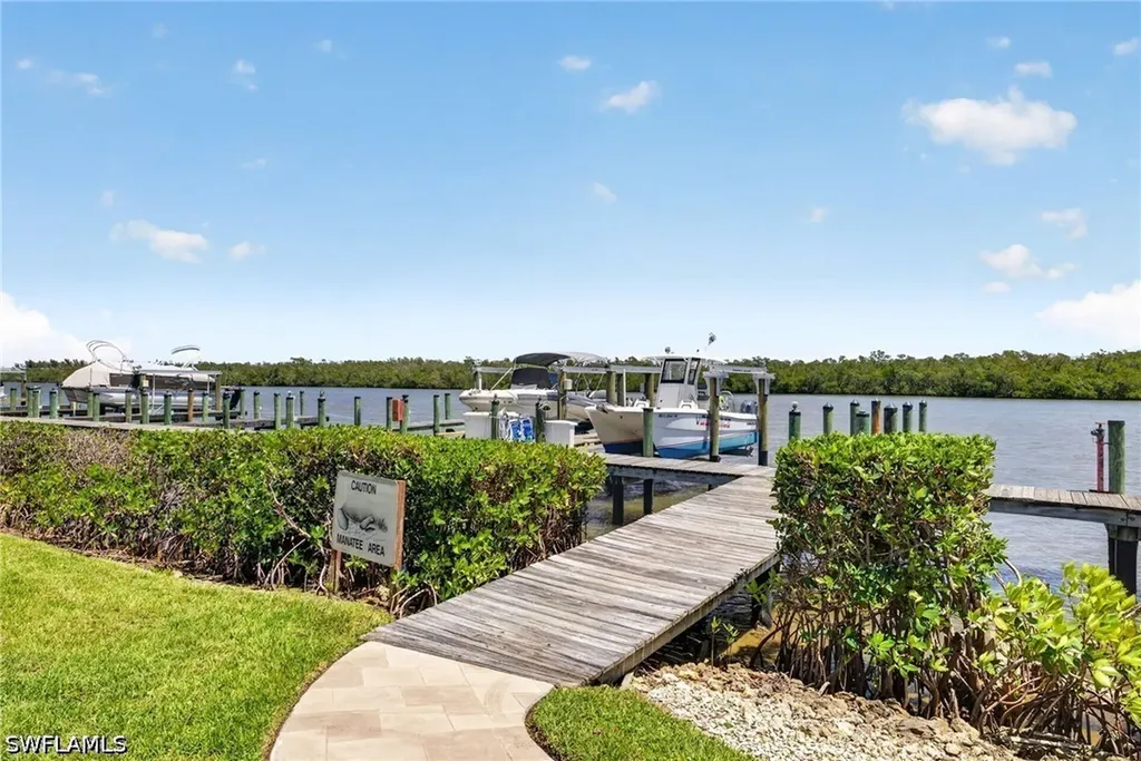 309 Goodlette-frank Road S Naples FL 34102