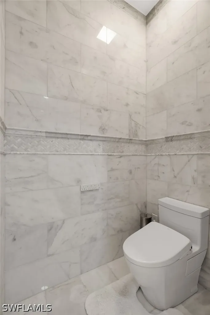 710 Bentwater Circle Naples FL 34108