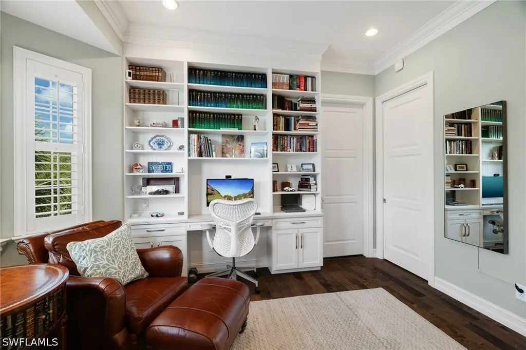710 Bentwater Circle Naples FL 34108