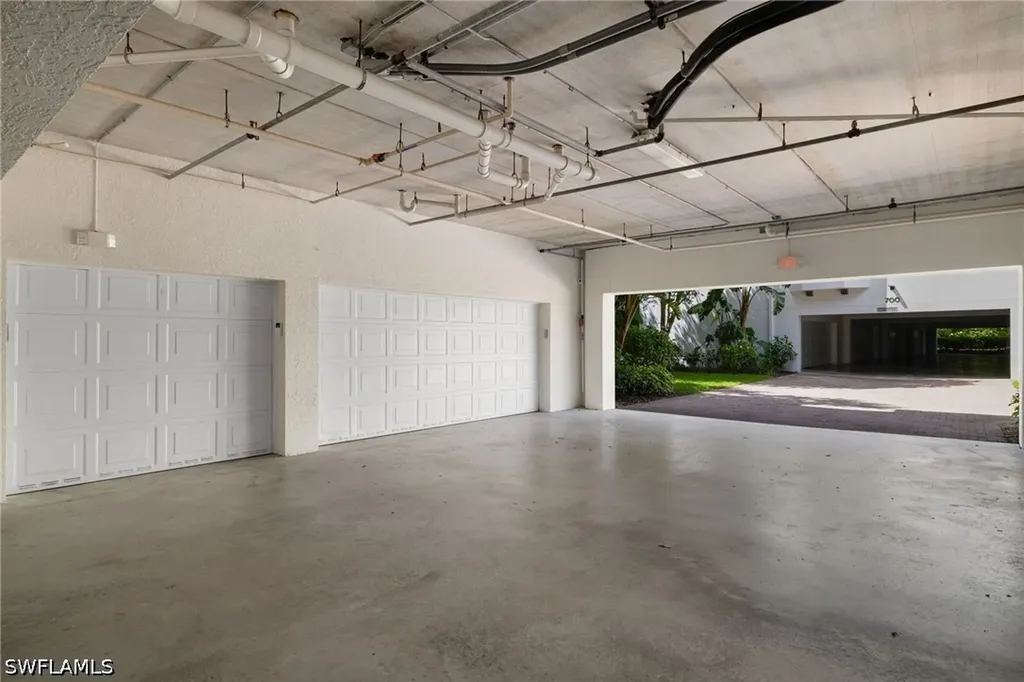 710 Bentwater Circle Naples FL 34108