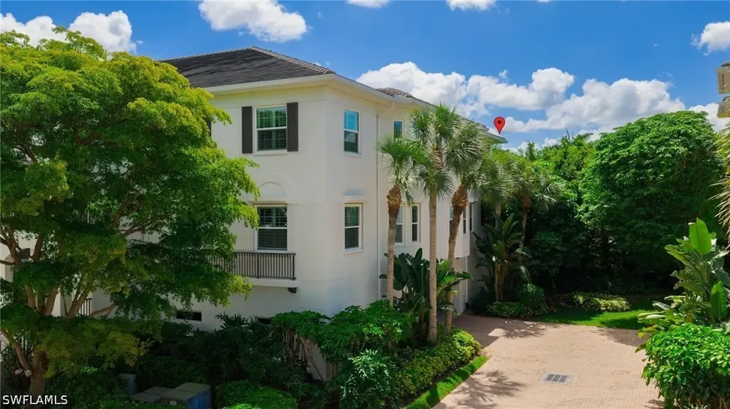 710 Bentwater Circle Naples FL 34108