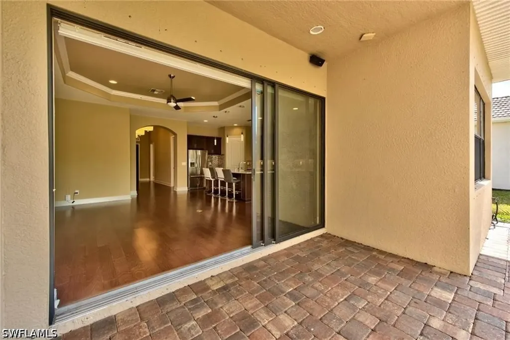 1614 Serrano Circle Naples FL 34105
