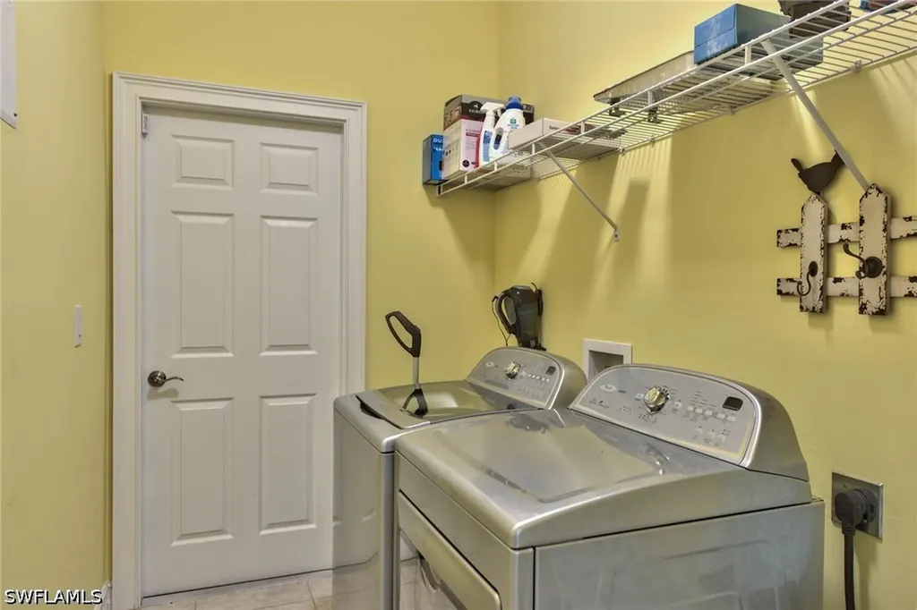 7815 Bucks Run Drive Naples FL 34120