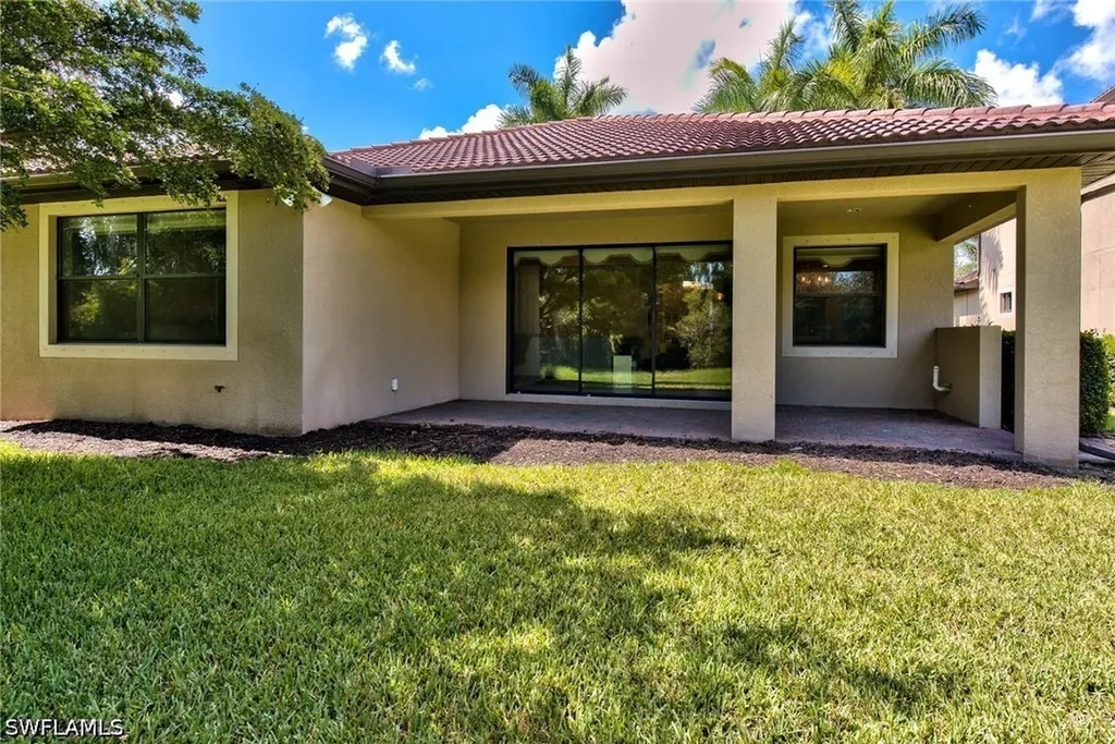 7815 Bucks Run Drive Naples FL 34120