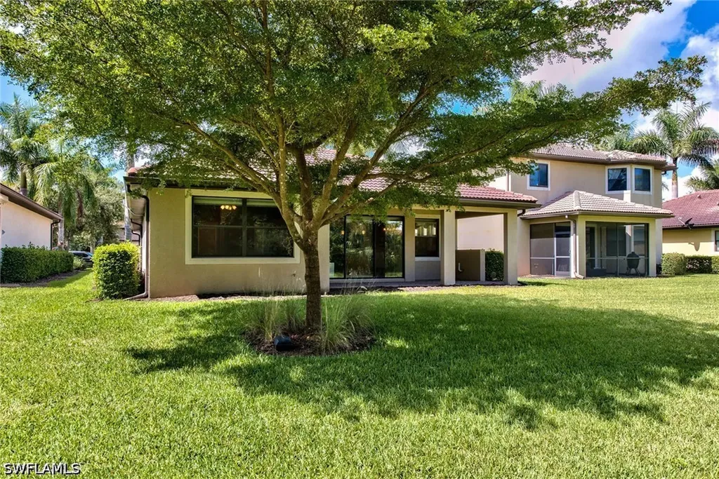 7815 Bucks Run Drive Naples FL 34120