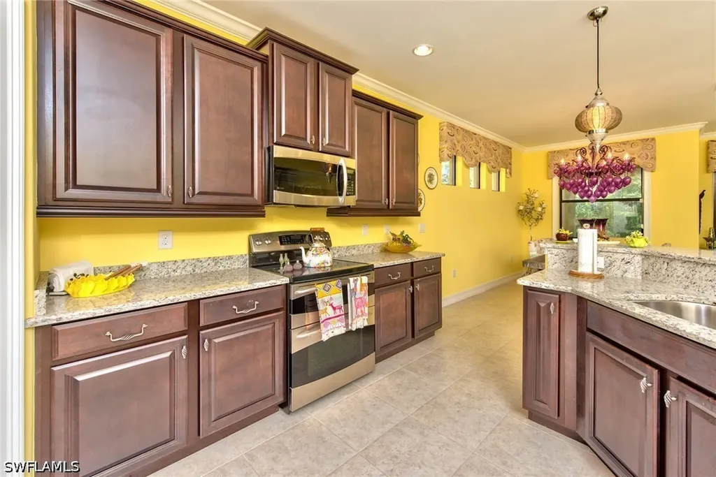 7815 Bucks Run Drive Naples FL 34120