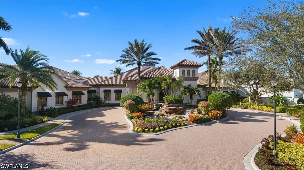 8844 Mustang Island Circle Naples FL 34113